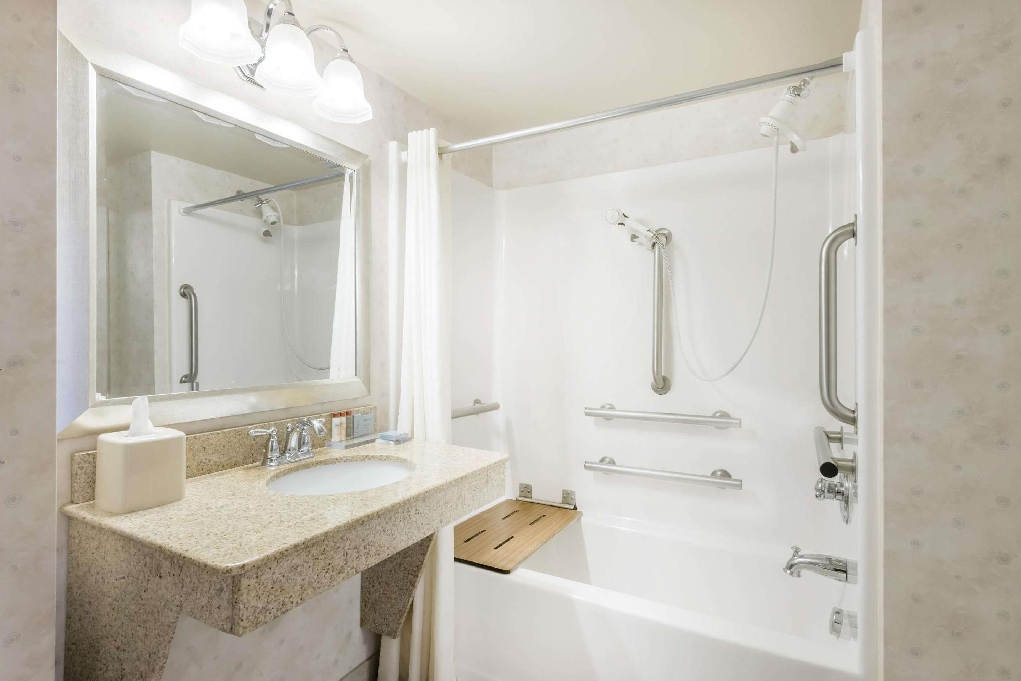 Hotel Wingate By Wyndham Erie